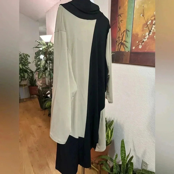 Avenue black/taupe tunic piper size 26/28 - Picture 3 of 9